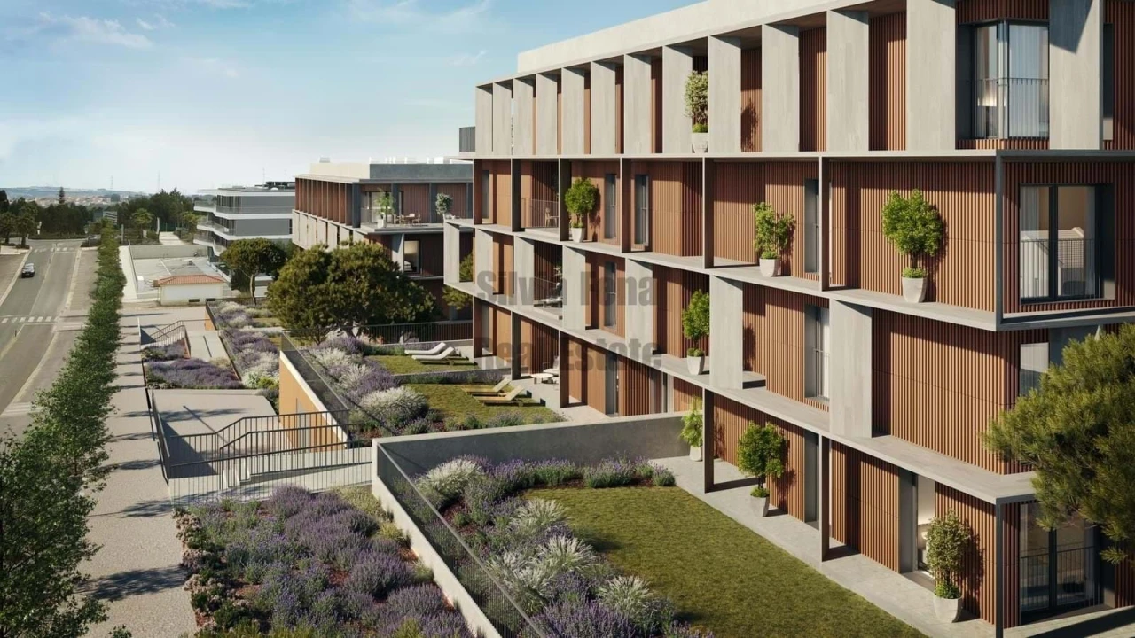 Apartamento T3 para Venda em Agualva e Mira-Sintra Foto 2