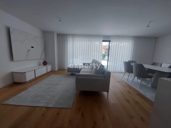 Apartamento T6 para Venda em Funchal (São Pedro) Foto 14