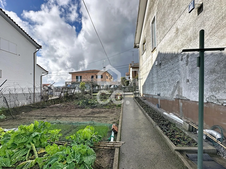 Moradia T4 para Venda em Santa Maria Maior Foto 29