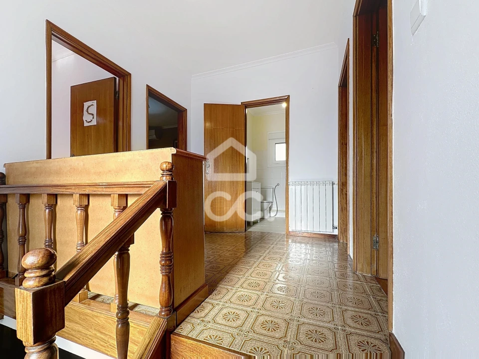 Moradia T4 para Venda em Santa Maria Maior Foto 16