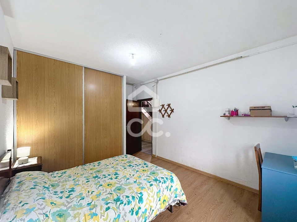 Moradia T4 para Venda em Santa Maria Maior Foto 4