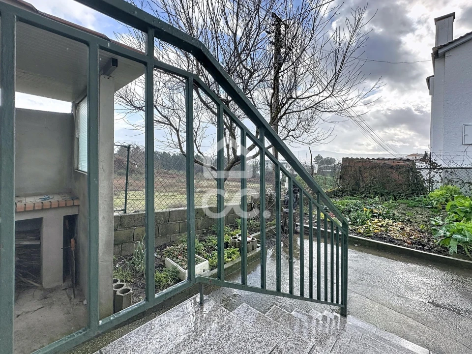 Moradia T4 para Venda em Santa Maria Maior Foto 9