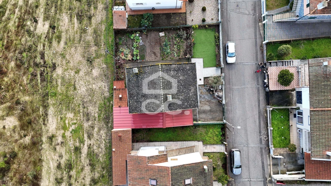 Moradia T4 para Venda em Santa Maria Maior Foto 33