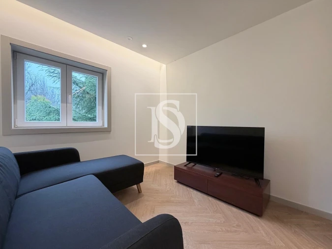 Apartamento T1 para Arrendamento em Braga (Maximinos, Sé e Cividade) Foto 7