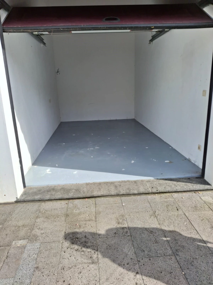 Garagem para Arrendamento em Ponta Delgada (São José) Foto 4