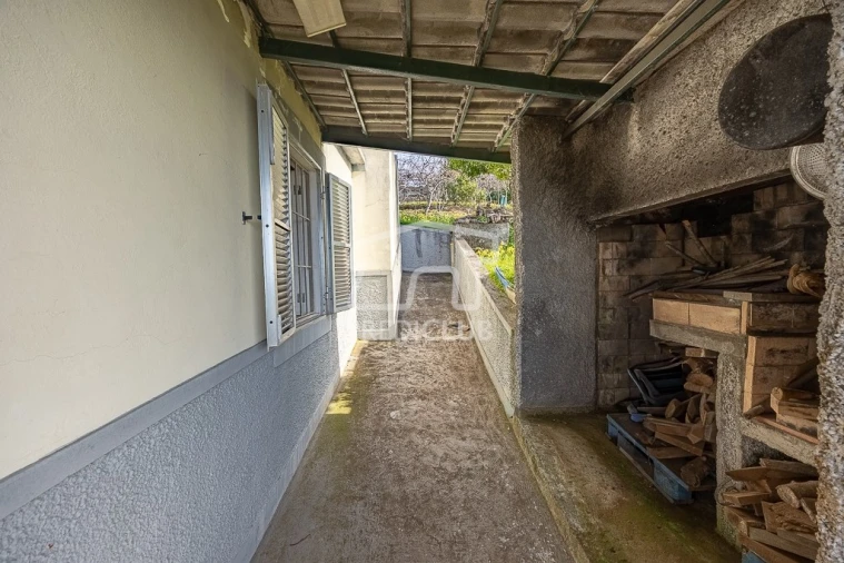 Moradia T2 para Venda em Camara de Lobos Foto 6