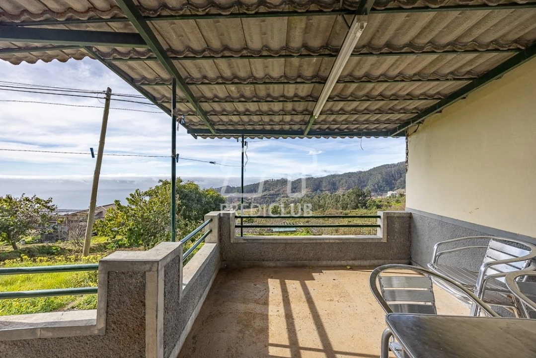 Moradia T2 para Venda em Camara de Lobos Foto 3