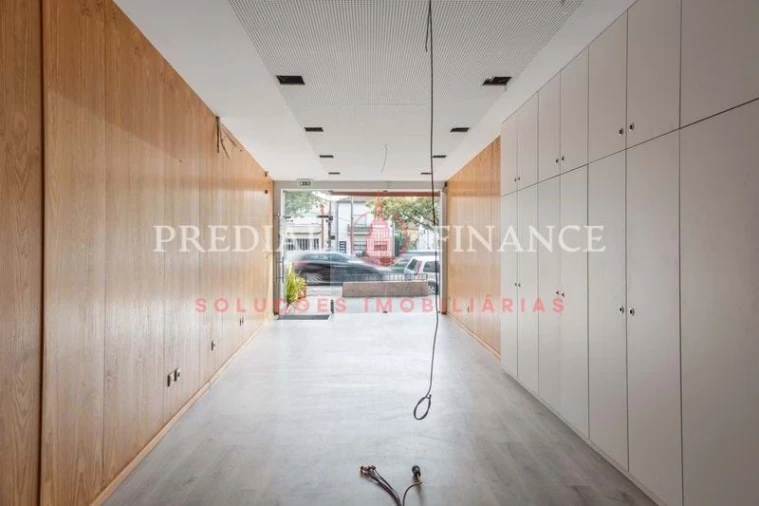 Negócio para Arrendamento em Paranhos Foto 3