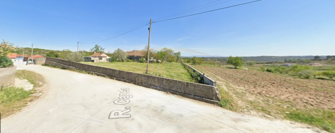 Quinta T8 para Venda em Sanfins Foto 1