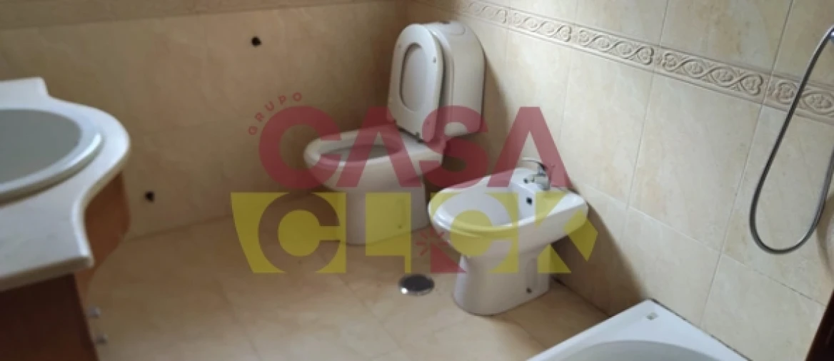 Moradia T3 para Venda em Seiça Foto 22