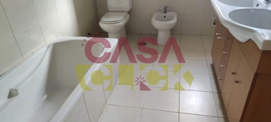 Moradia T3 para Venda em Seiça Foto 23