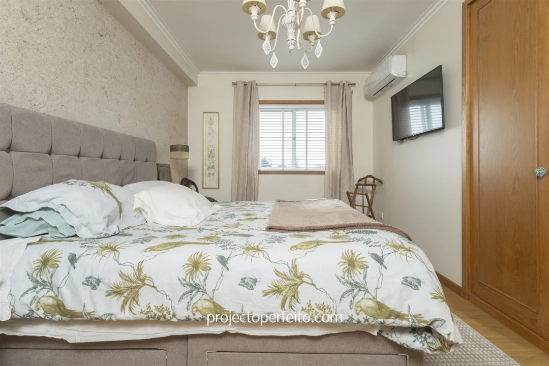 Apartamento T4 para Venda em Paços de Brandão Foto 19