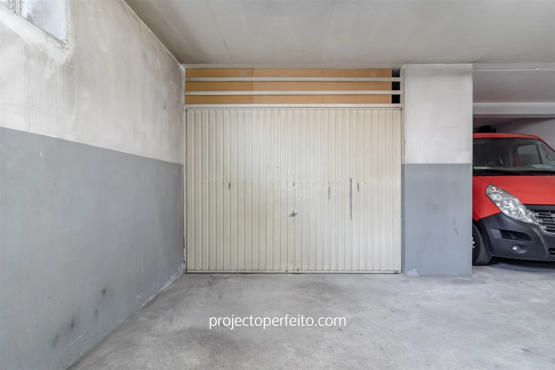 Apartamento T4 para Venda em Paços de Brandão Foto 25