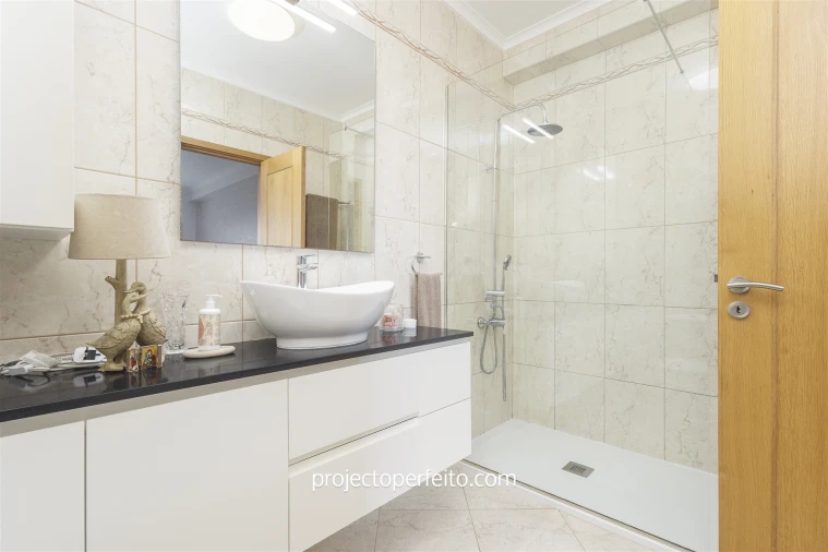 Apartamento T4 para Venda em Paços de Brandão Foto 22