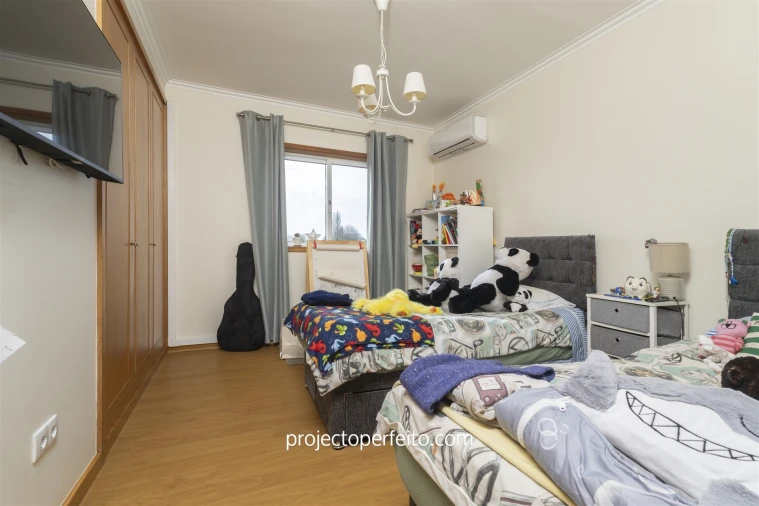 Apartamento T4 para Venda em Paços de Brandão Foto 18