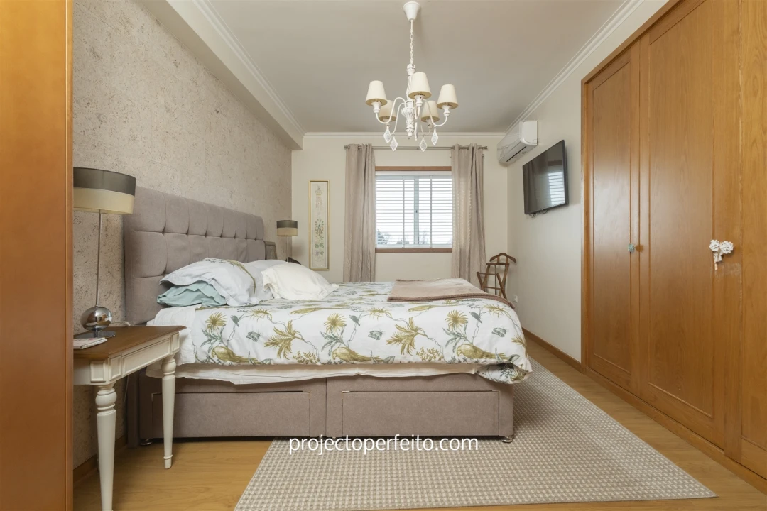 Apartamento T4 para Venda em Paços de Brandão Foto 20