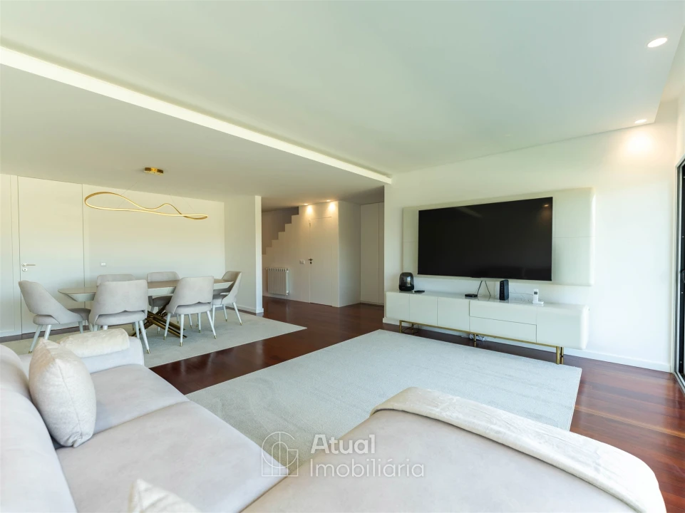 Moradia T3 para Venda em Caldas de Vizela (São Miguel e São João) Foto 6