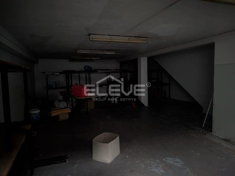 Loja para Arrendamento em Santa Marinha e São Pedro da Afurada Foto 9