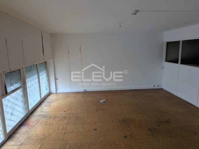 Loja para Arrendamento em Santa Marinha e São Pedro da Afurada Foto 12