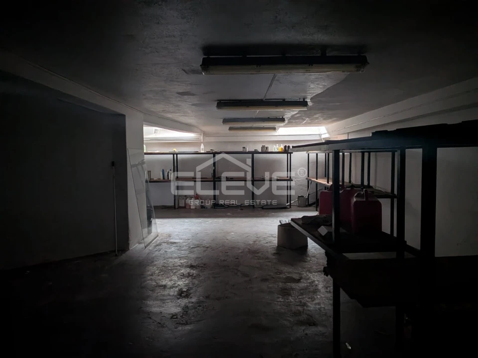 Loja para Arrendamento em Santa Marinha e São Pedro da Afurada Foto 10