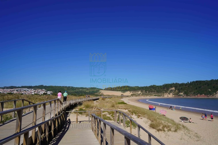 Moradia T3 para Venda em Santa Maria, São Pedro e Sobral da Lagoa Foto 20