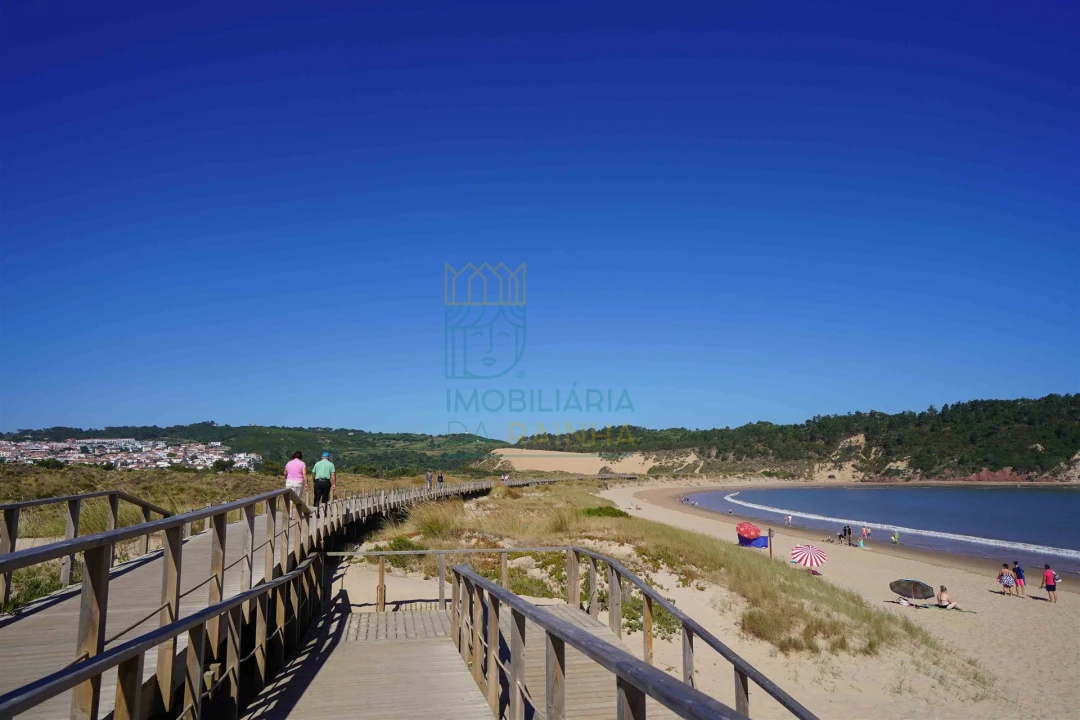 Moradia T3 para Venda em Santa Maria, São Pedro e Sobral da Lagoa Foto 20