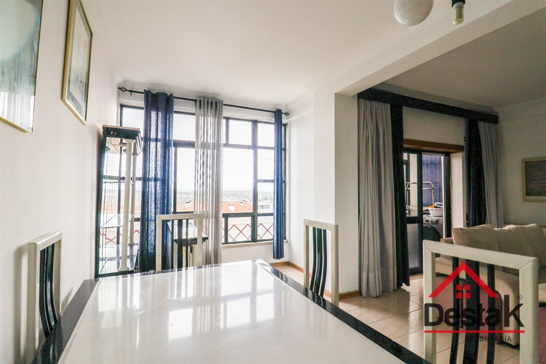 Apartamento T6 para Arrendamento em Viseu Foto 5
