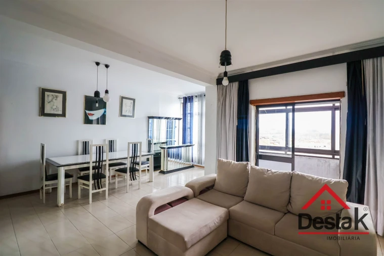 Apartamento T6 para Arrendamento em Viseu Foto 1