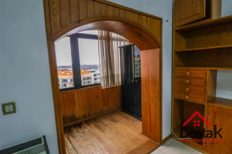 Apartamento T6 para Arrendamento em Viseu Foto 7