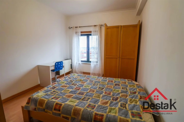 Apartamento T6 para Arrendamento em Viseu Foto 13