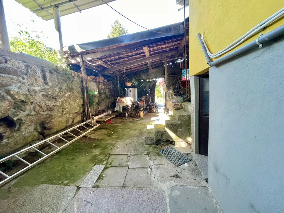 Quinta T5 para Venda em Vilar de Besteiros e Mosteiro de Fráguas Foto 3
