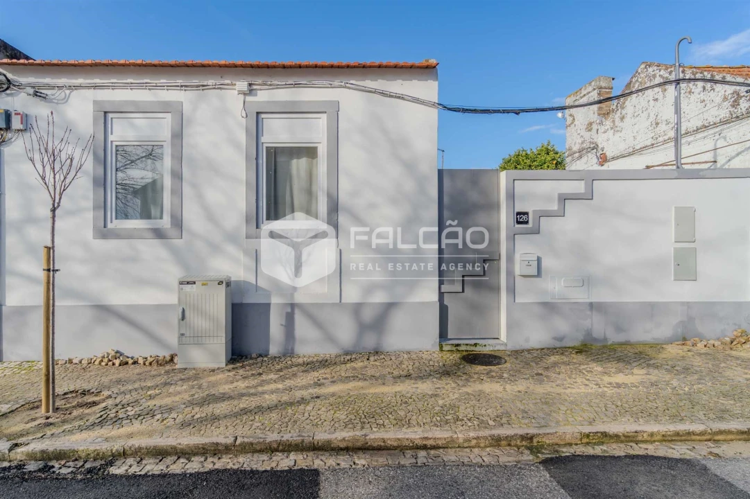 Moradia T2 para Arrendamento em Marvila, Ribeira Santarém, São Salvador, São Nicolau Foto 2