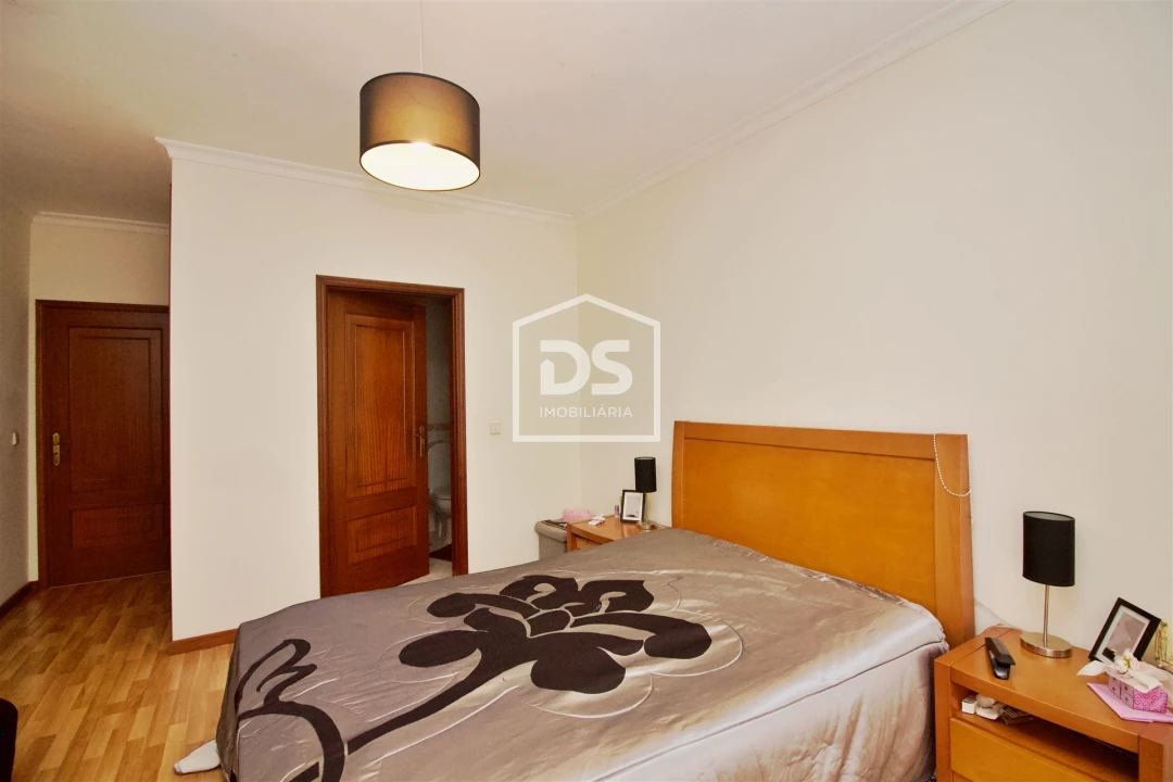 Apartamento T2 para Venda em Meinedo Foto 20