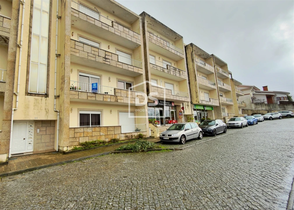 Apartamento T2 para Venda em Meinedo Foto 1