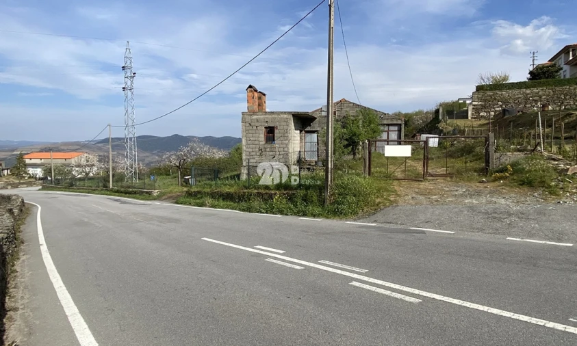 Armazém para Venda em Barcos e Santa Leocádia Foto 4