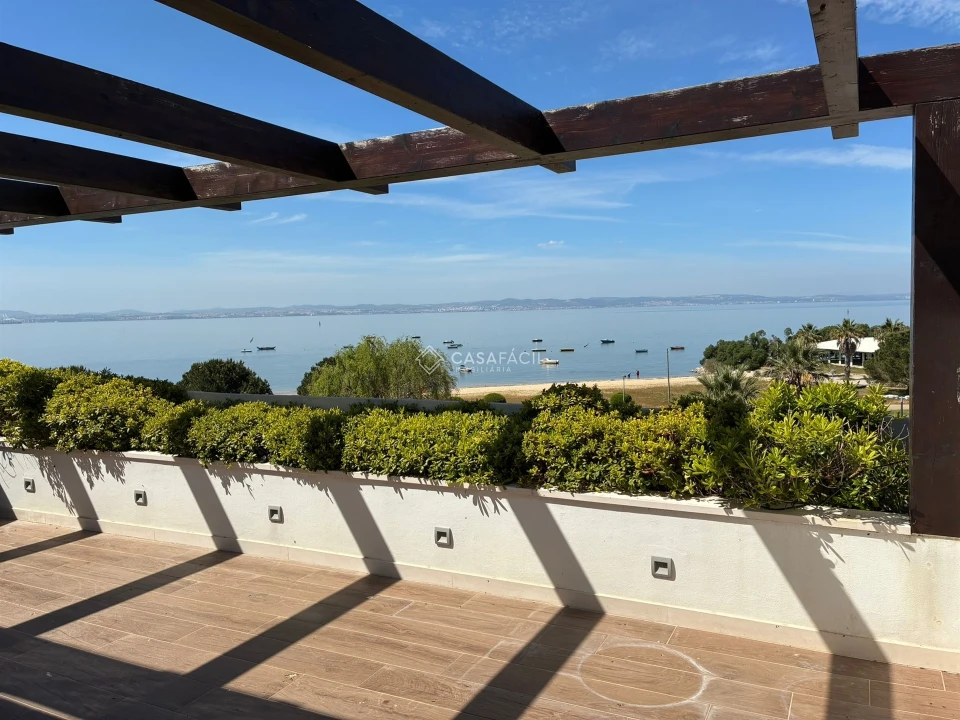 Apartamento T1 para Arrendamento em Alcochete Foto 24