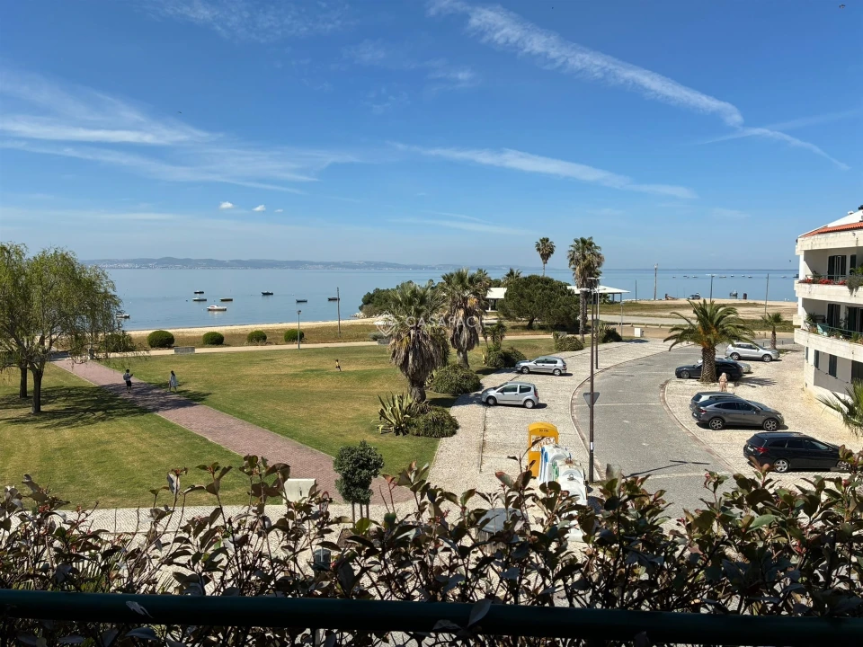 Apartamento T1 para Arrendamento em Alcochete Foto 10