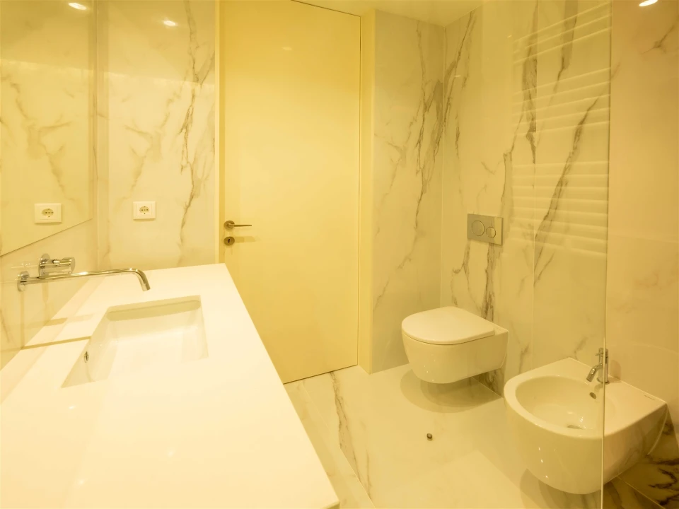 Apartamento T3 para Venda em Lordelo do Ouro e Massarelos Foto 20