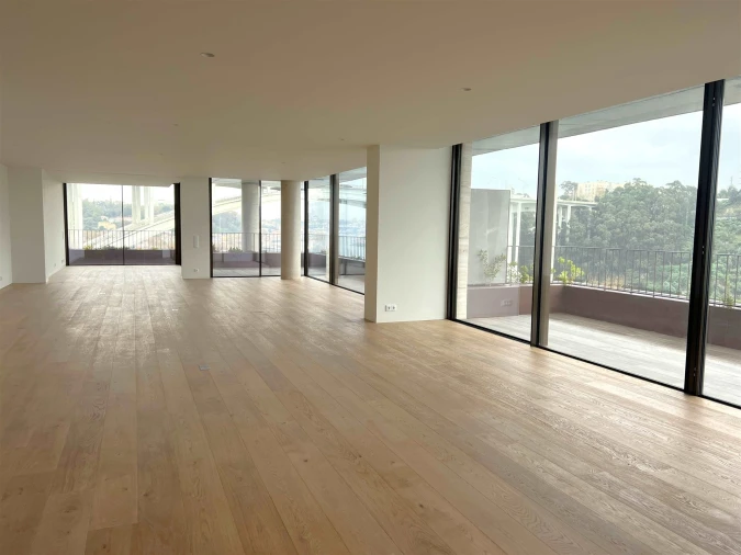 Apartamento T3 para Venda em Lordelo do Ouro e Massarelos Foto 5