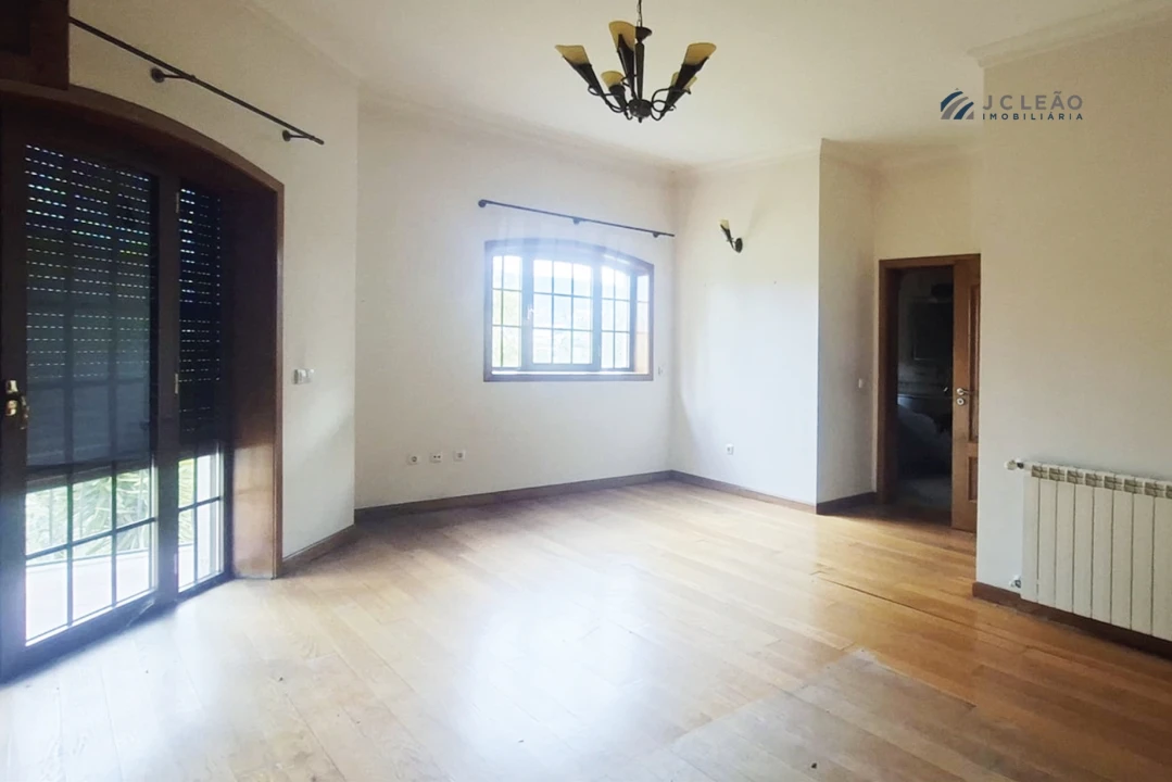 Moradia T5 para Venda em Meinedo Foto 41