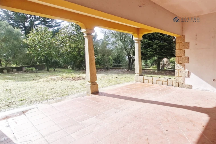 Moradia T5 para Venda em Meinedo Foto 16