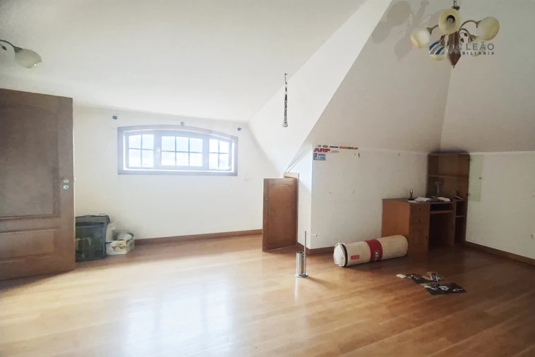 Moradia T5 para Venda em Meinedo Foto 25