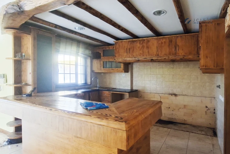 Moradia T5 para Venda em Meinedo Foto 34