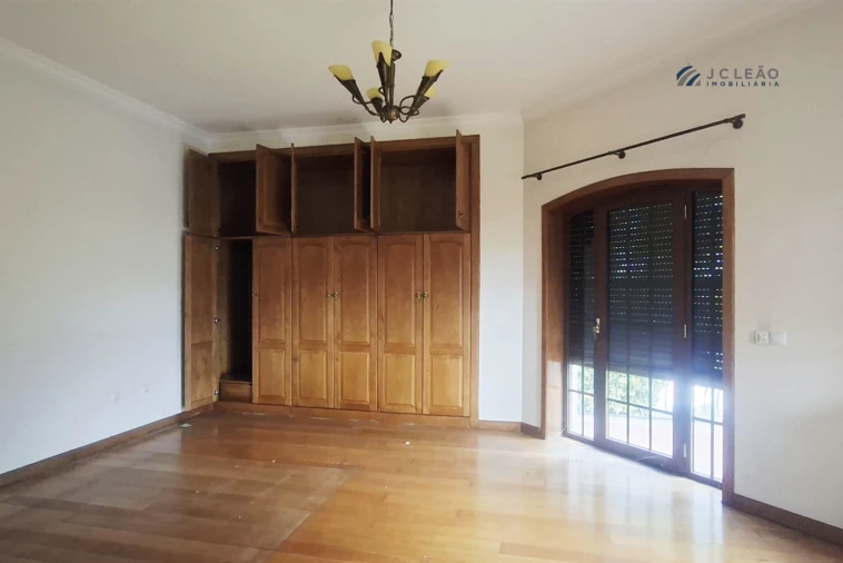 Moradia T5 para Venda em Meinedo Foto 42