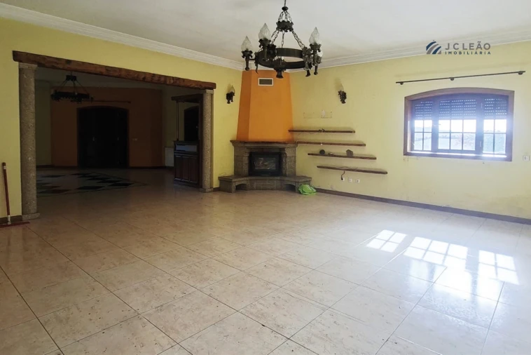 Moradia T5 para Venda em Meinedo Foto 33