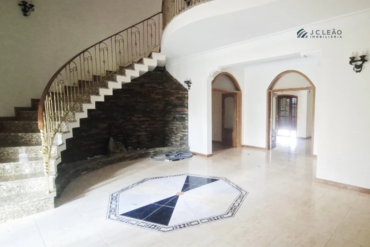 Moradia T5 para Venda em Meinedo Foto 20