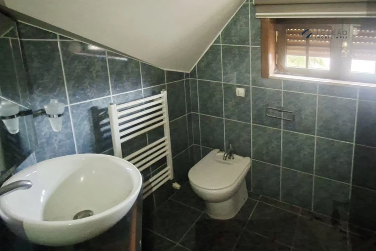 Moradia T5 para Venda em Meinedo Foto 29