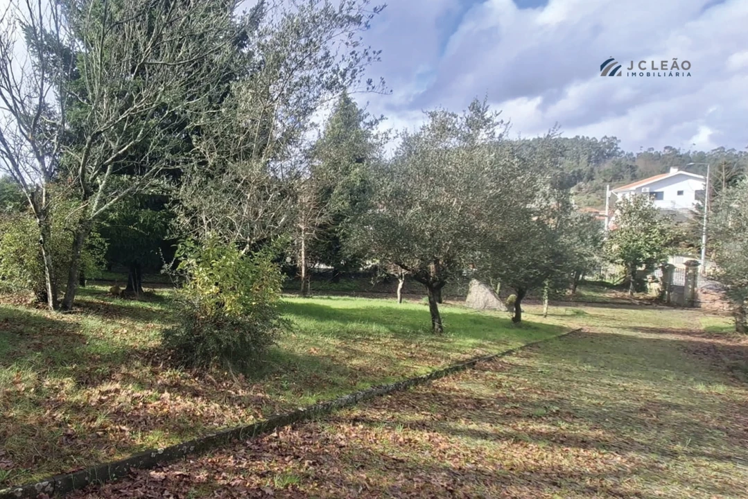 Moradia T5 para Venda em Meinedo Foto 6