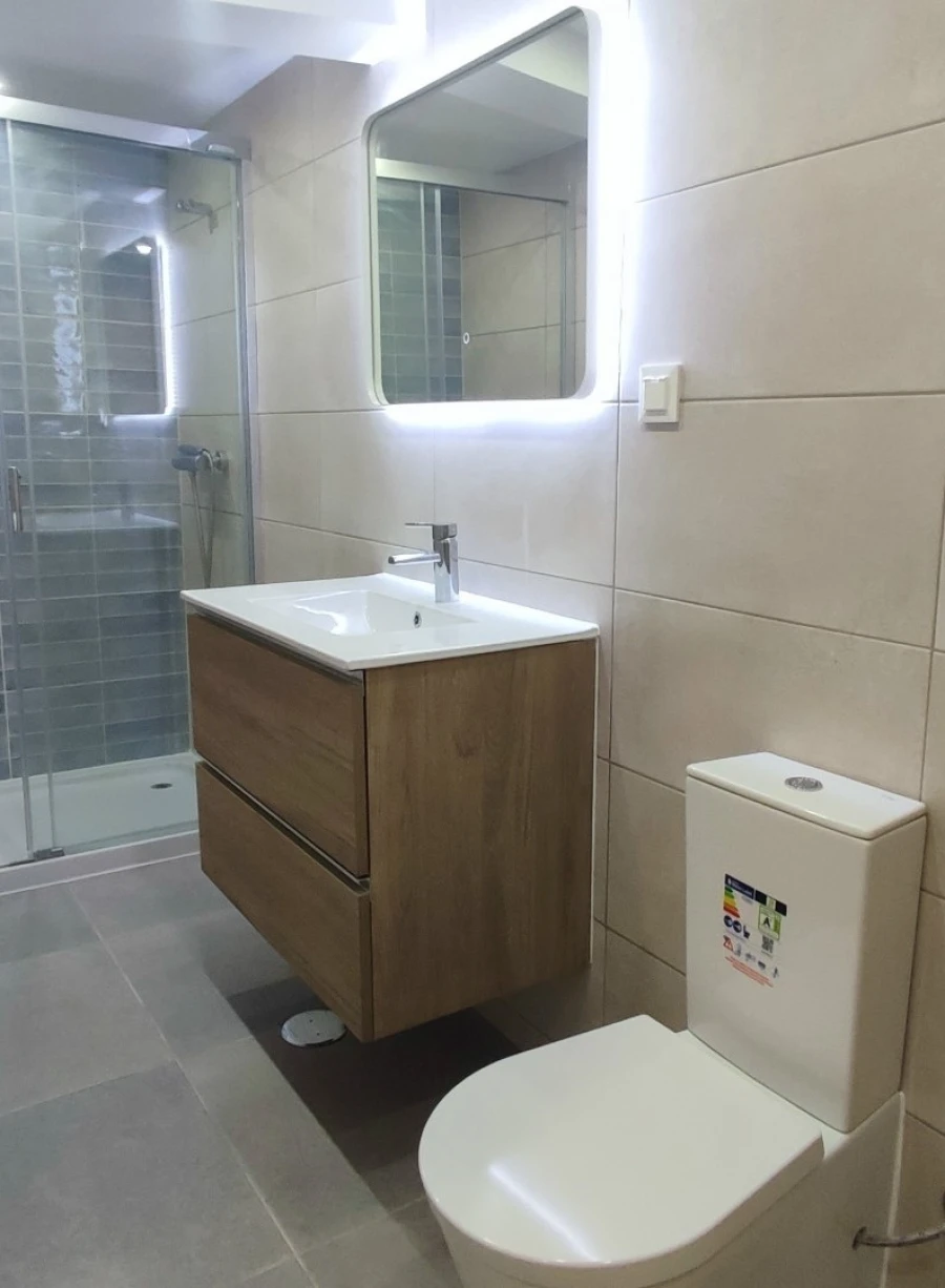 Moradia T2 para Venda em Póvoa de Rio de Moinhos e Cafede Foto 19