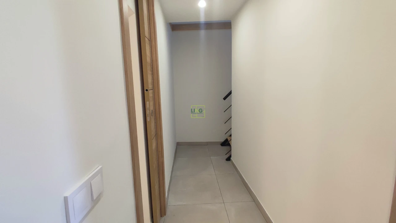 Moradia T2 para Venda em Póvoa de Rio de Moinhos e Cafede Foto 14